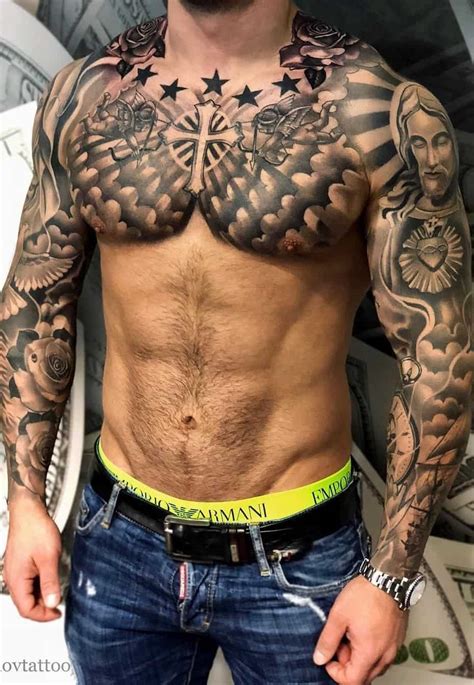 tatuajes pecho hombre|68 Tatuajes en el pecho: Galería de diseños